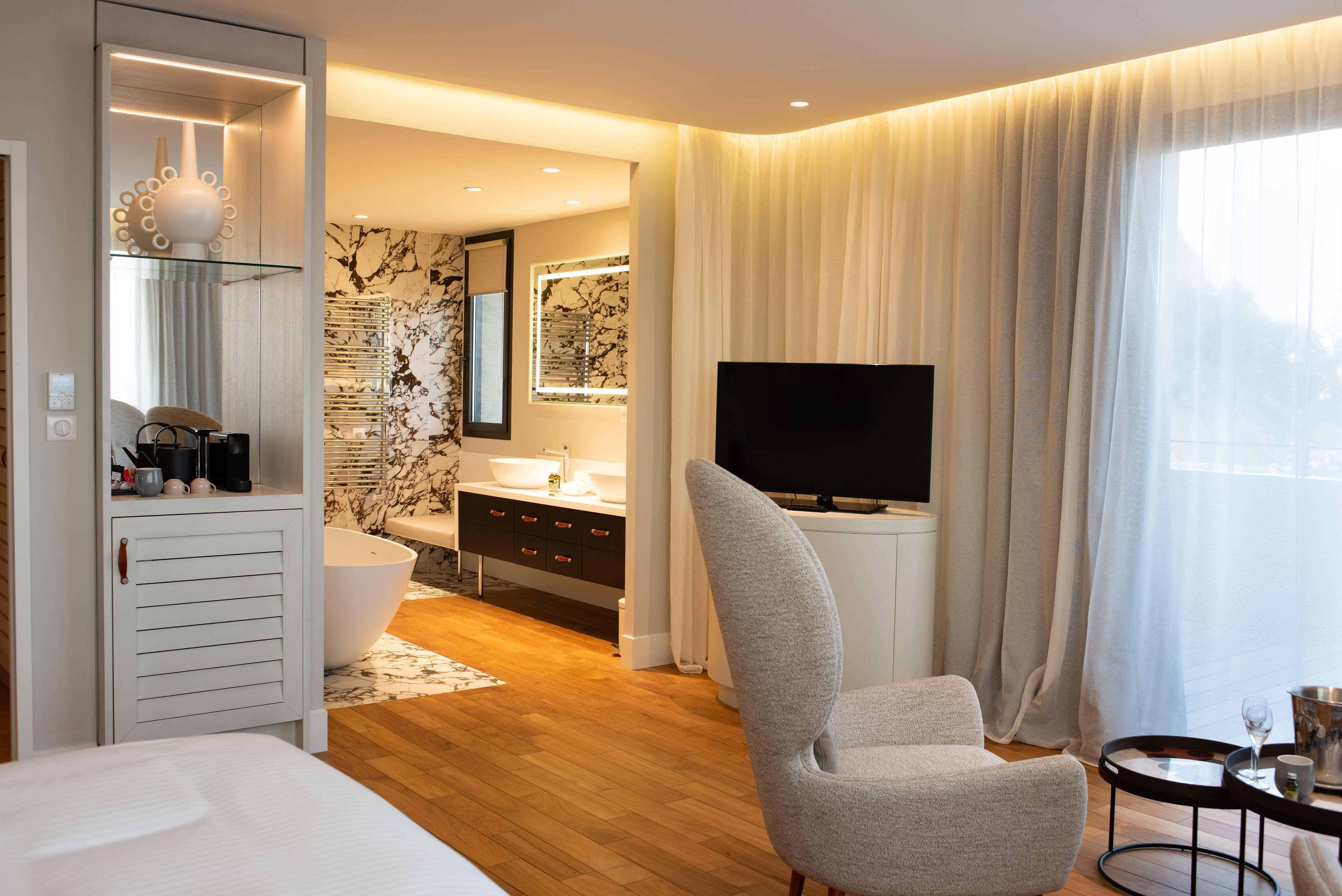 Eden Rose Grand Hotel BW Premier Collection Bormes-les-Mimosas Exterior photo